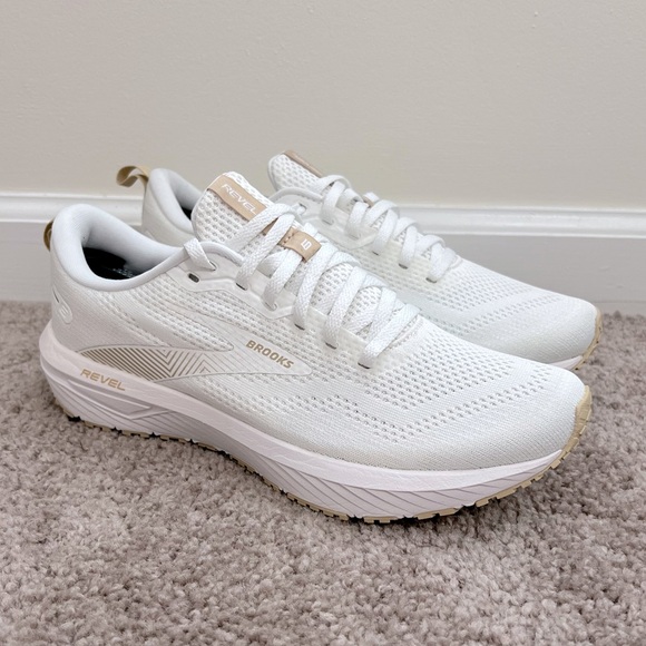 Brooks Revel 6 - Picture 3 of 6